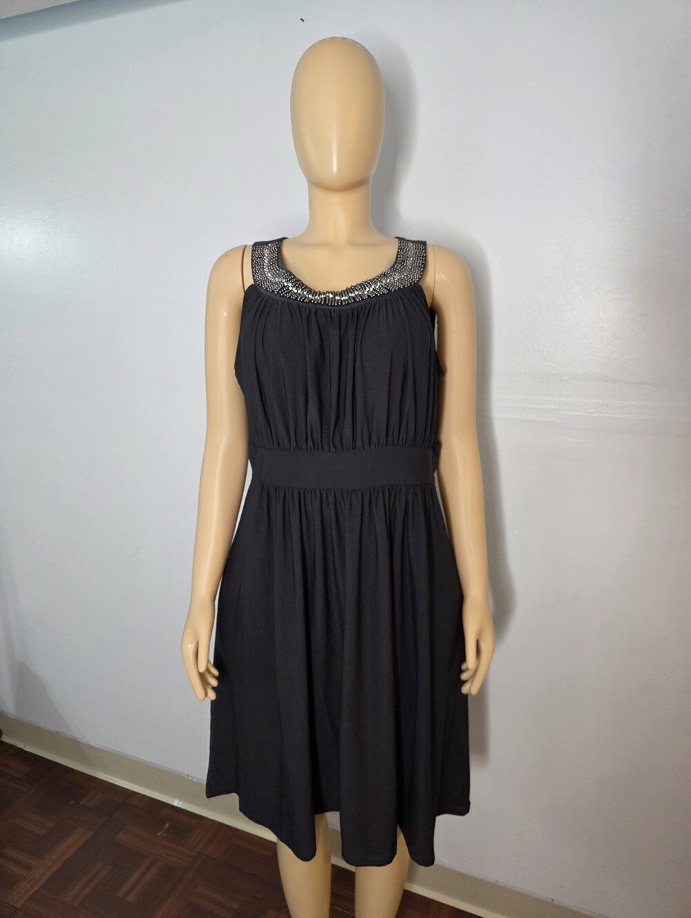 Haani Black Beaded Scoop Neck Midi Dress Size US/1X
